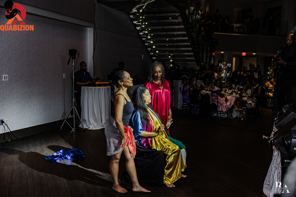Gala Mother's Day 2025