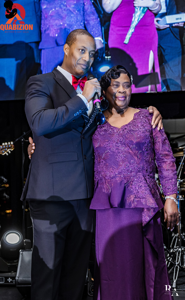 Gala Mother's Day 2025