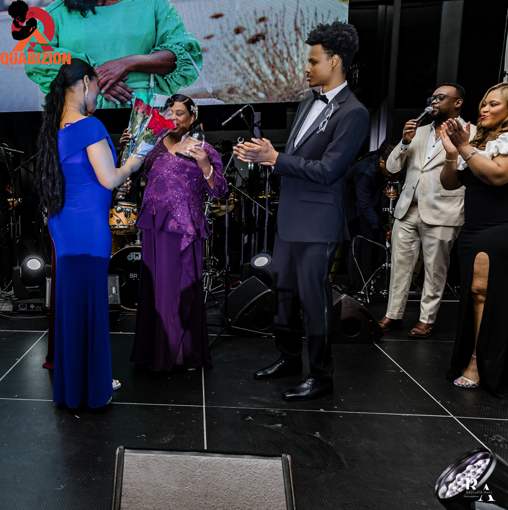 Gala Mother's Day 2025